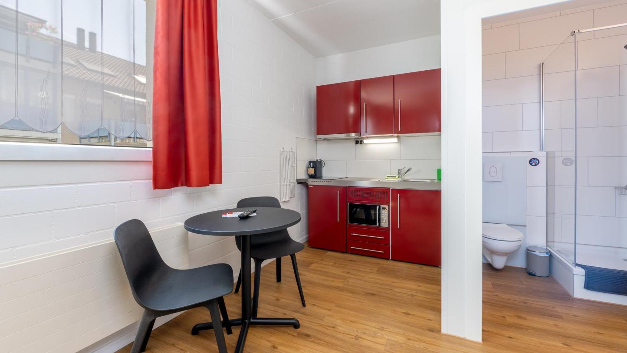 Anstatthotel Cham - Self-Check-In Buitenkant foto